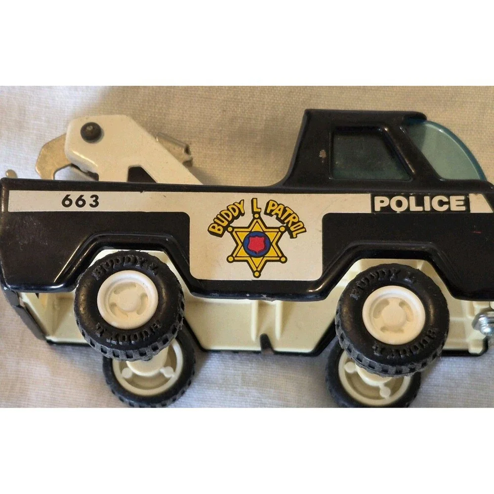 Vintage 1970s Lot Of 2 Buddy L Trucks Hawaiian Punch & Police Tow Truck Metal